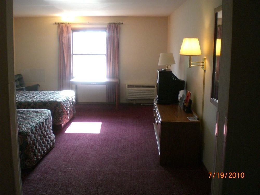 Travel Inn Rockford Room photo